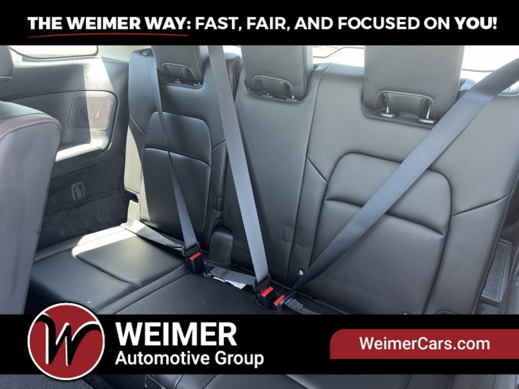 Pre-Owned 2025 Nissan Pathfinder Platinum - photo - 14