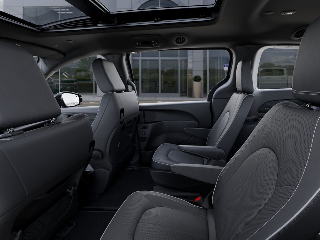 New 2027 Chrysler Pacifica Limited - photo - 22