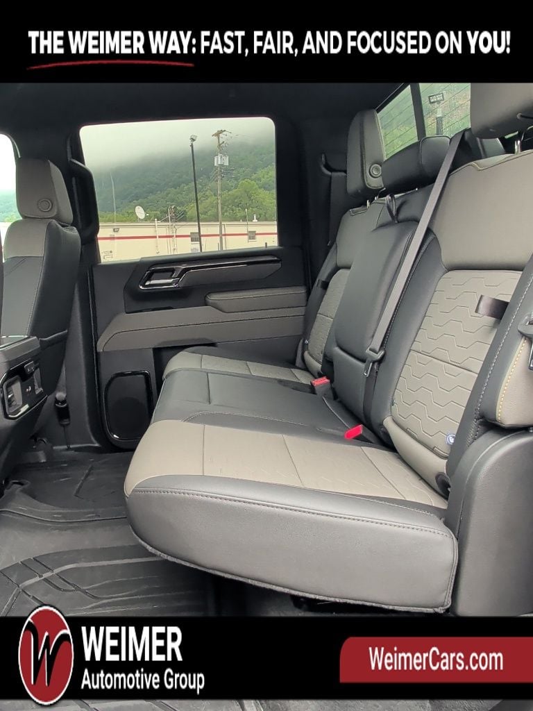 Pre-Owned 2025 Chevrolet Silverado 2500HD ZR2 - photo - 17