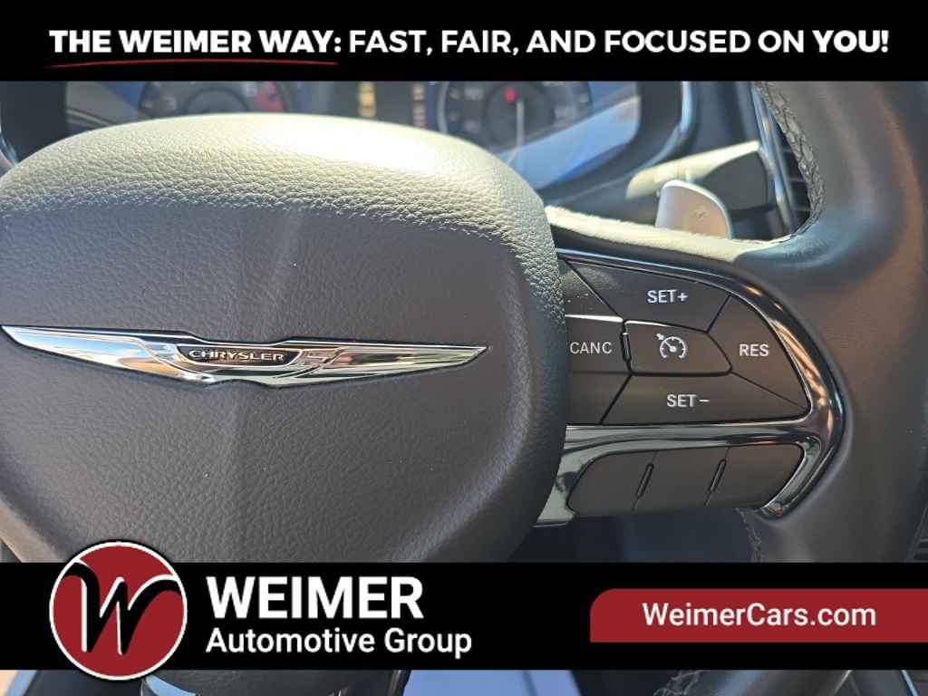 Pre-Owned 2015 Chrysler 200 S - photo - 12