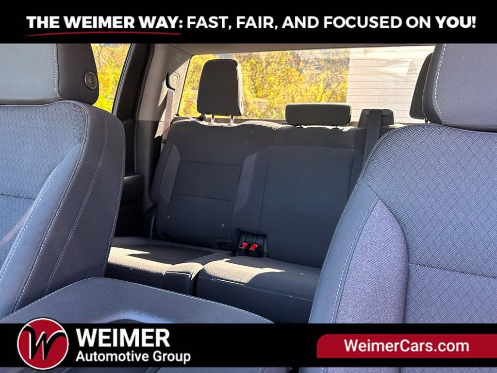 Pre-Owned 2021 Chevrolet Silverado 1500 LT - photo - 18