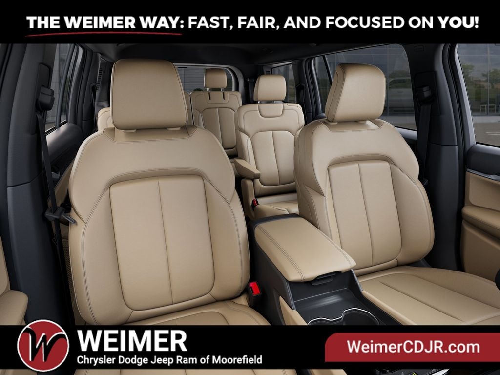 New 2025 Jeep Grand Cherokee L Limited - photo - 15