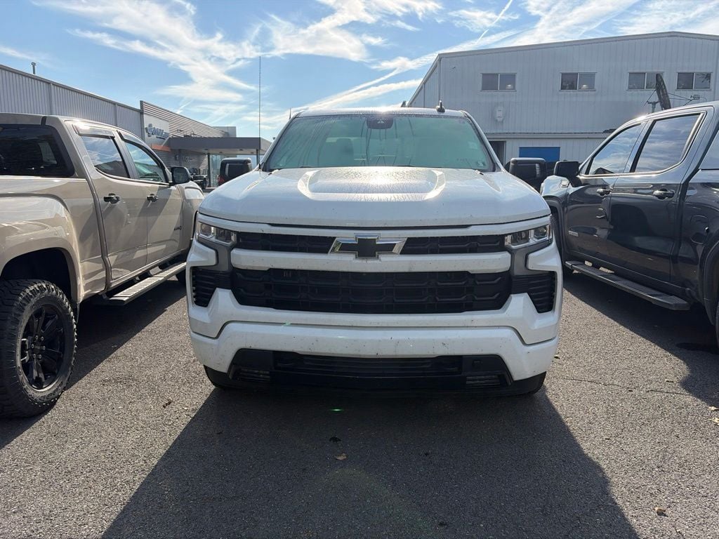 Pre-Owned 2022 Chevrolet Silverado 1500 RST - photo - 1
