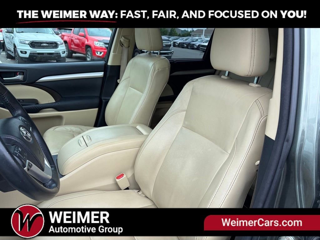 Pre-Owned 2015 Toyota Highlander XLE V6 - photo - 26