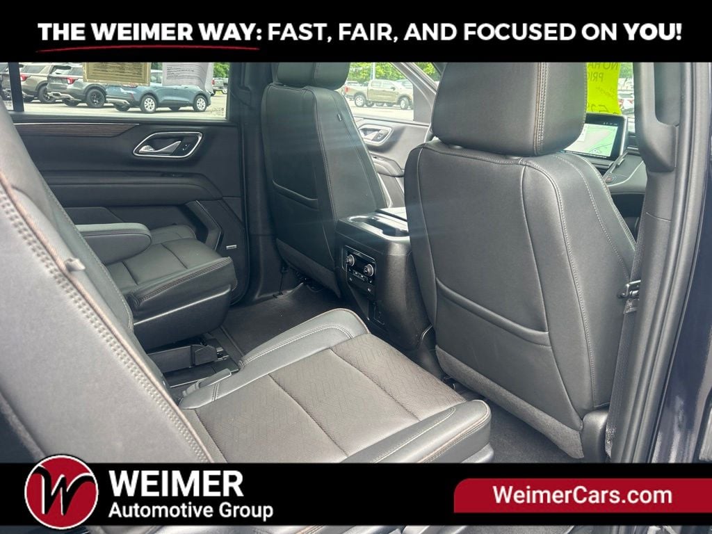 Pre-Owned 2023 Chevrolet Suburban High Country - photo - 36