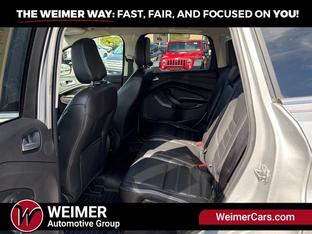 Pre-Owned 2019 Ford Escape Titanium - photo - 19