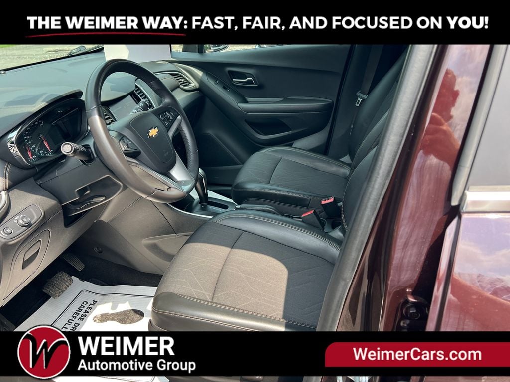 Pre-Owned 2020 Chevrolet Trax LT - photo - 8