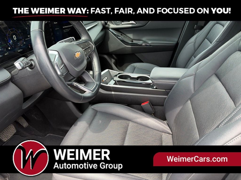 Pre-Owned 2025 Chevrolet Equinox LT - photo - 22