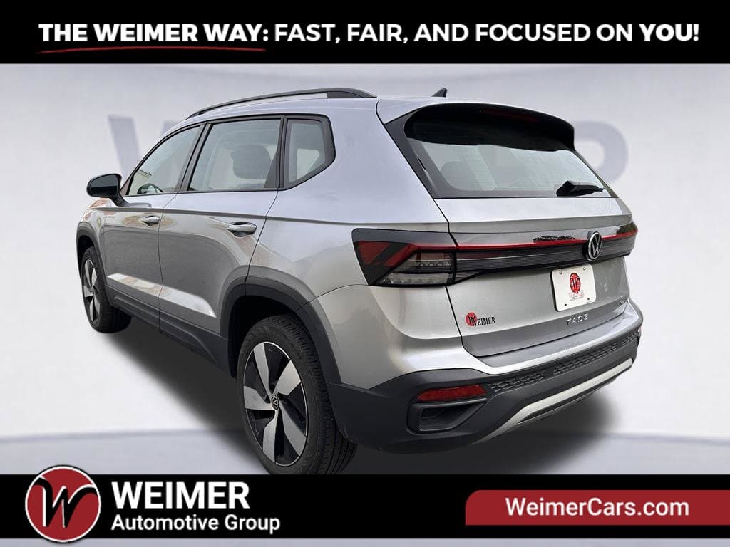 Pre-Owned 2025 Volkswagen Taos 1.5T S - photo - 21