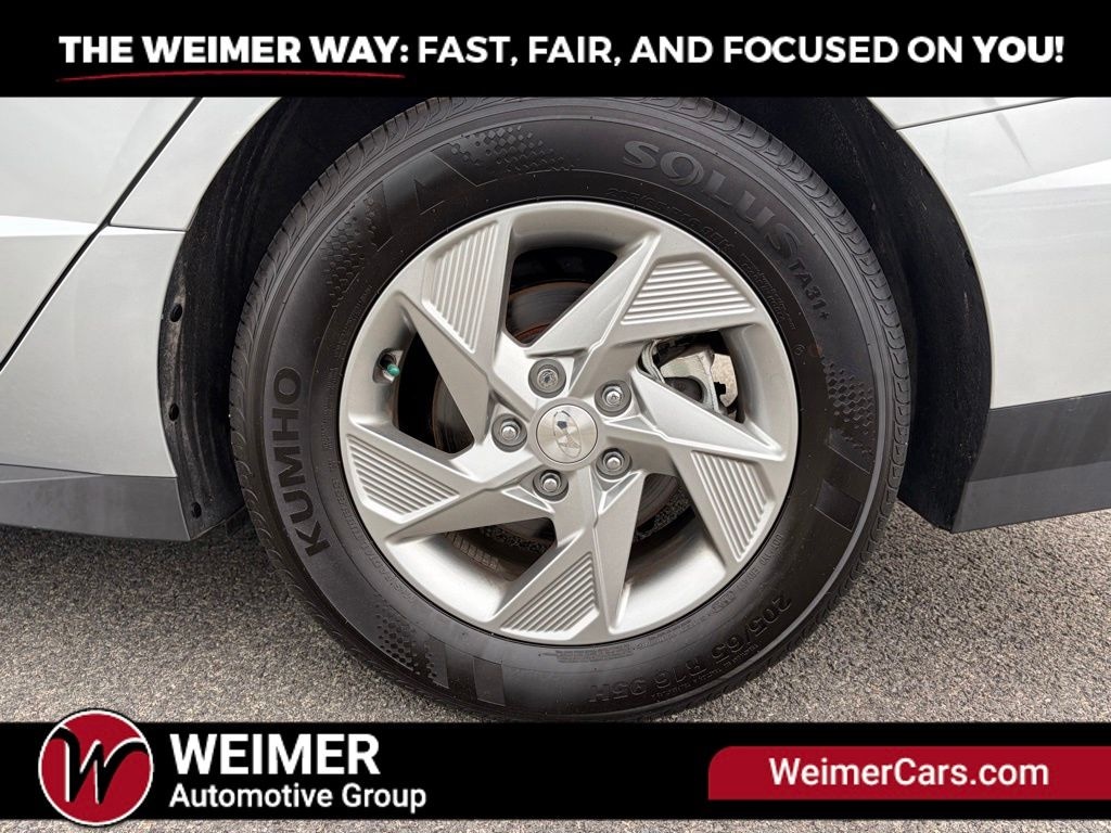 Pre-Owned 2025 Hyundai Sonata SE - photo - 32