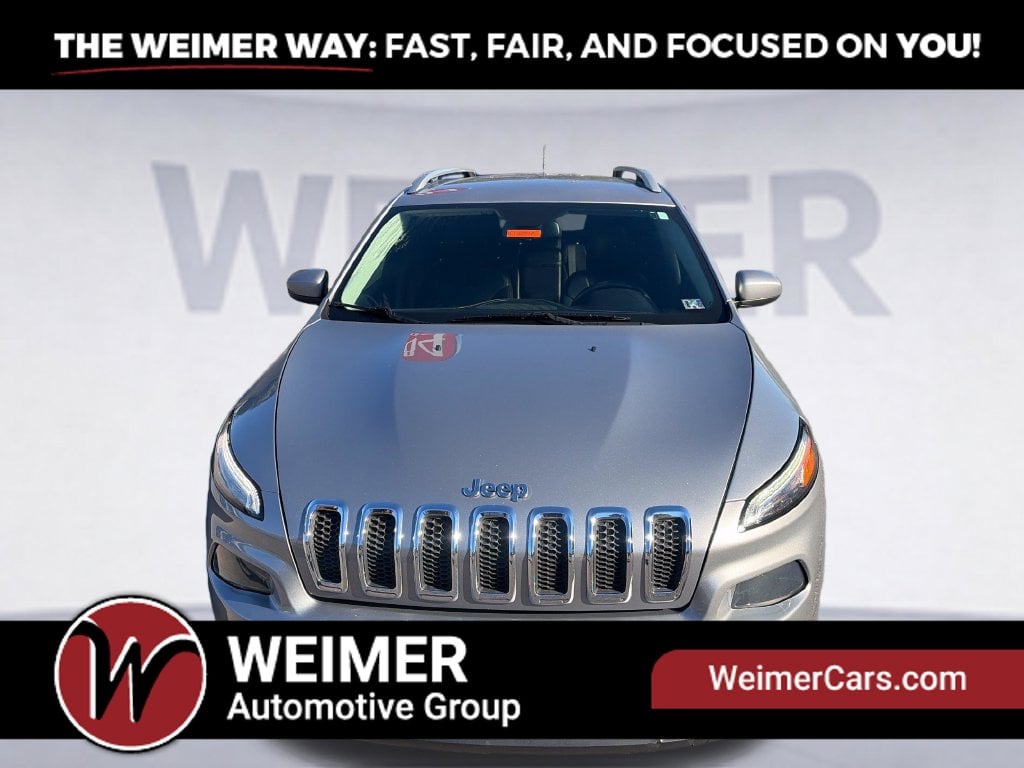 Pre-Owned 2018 Jeep Cherokee Latitude Plus - photo - 1