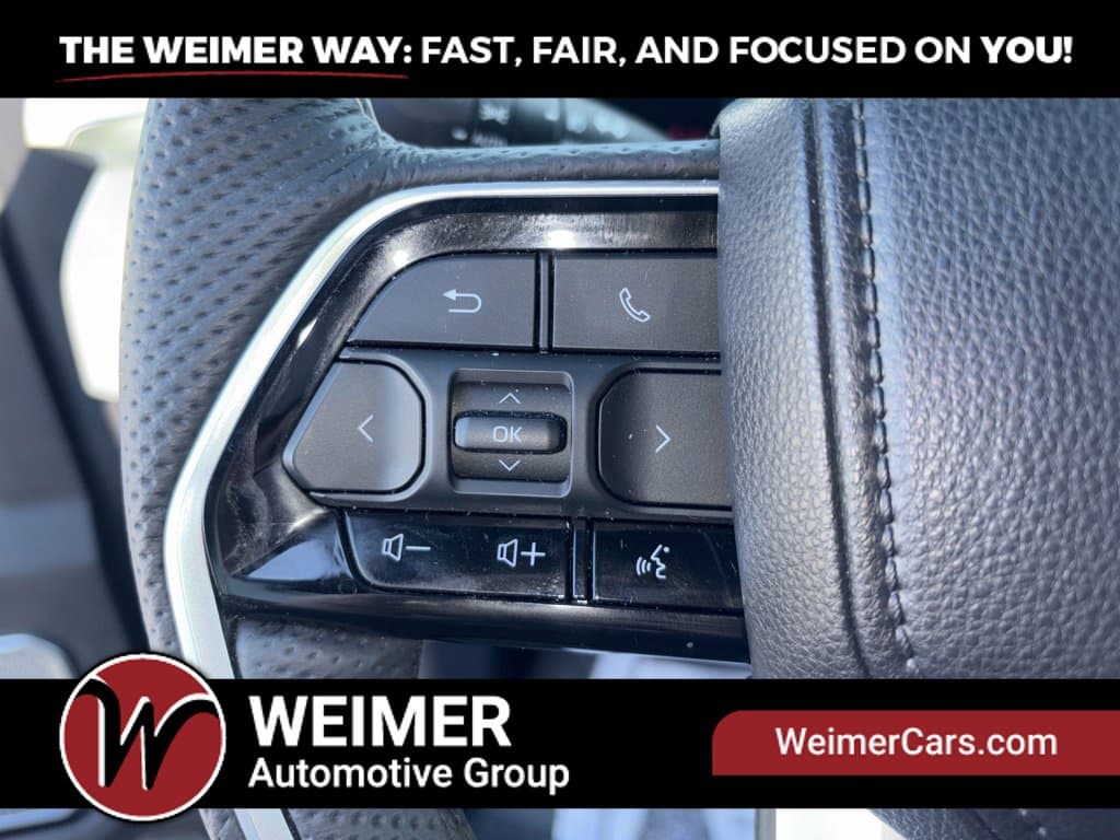 Pre-Owned 2025 Toyota Tundra Hybrid Capstone - photo - 47