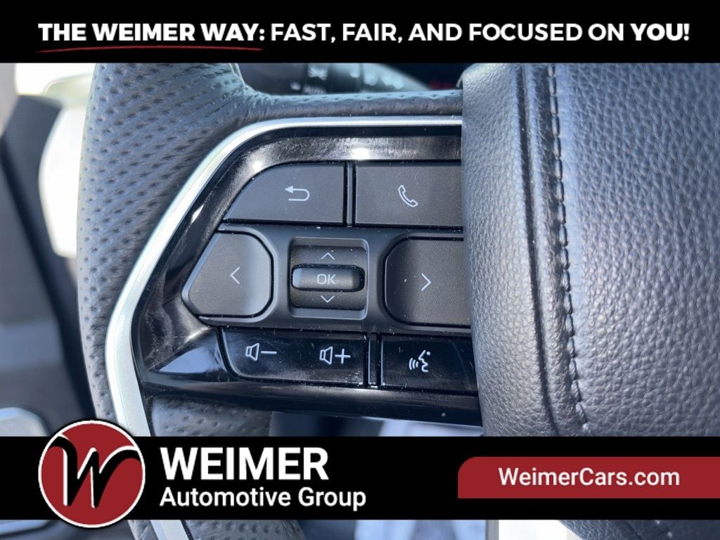 Pre-Owned 2025 Toyota Tundra Hybrid Capstone - photo - 47