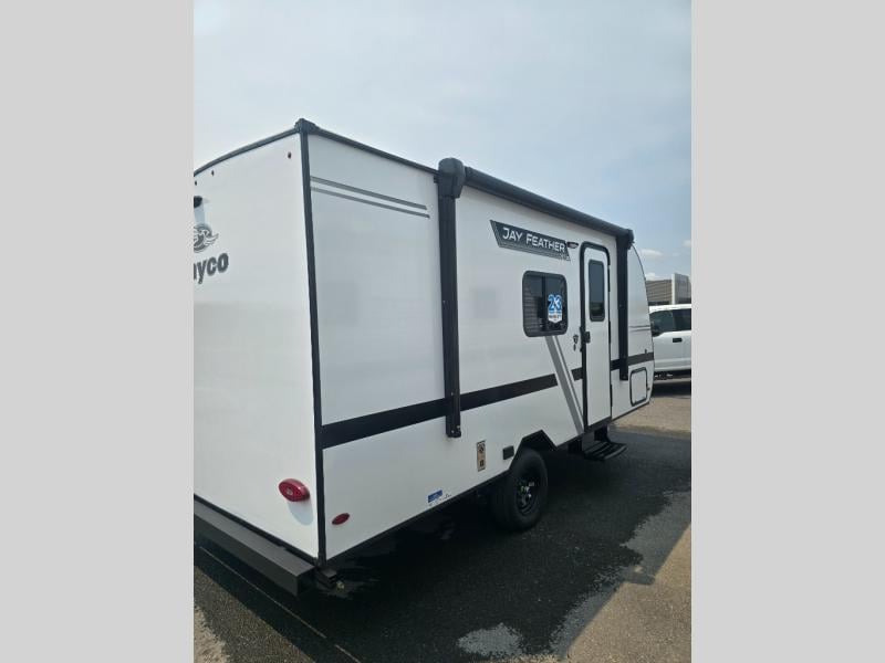 2027 Jayco Jay Feather Air SL 17BHSL Photo in Moorefield WV 26836
