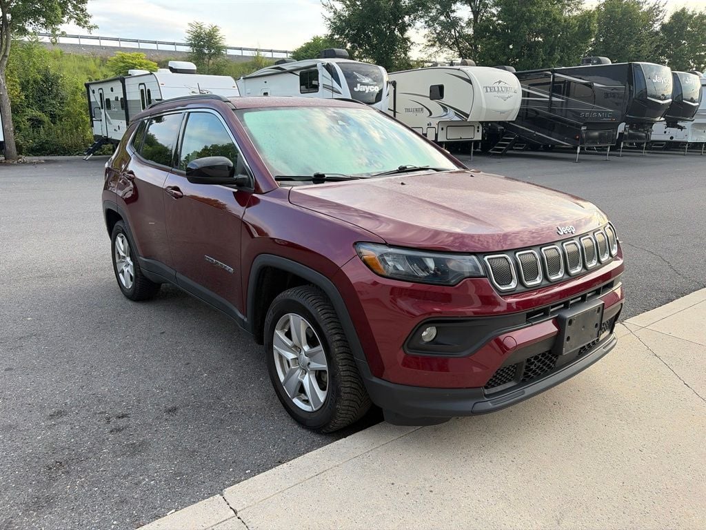2022 Jeep Compass Latitude Photo in Moorefield WV 26836