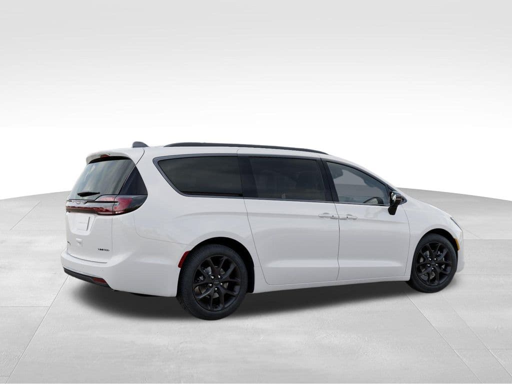 2027 Chrysler Pacifica Limited Photo in Keyser WV 26726