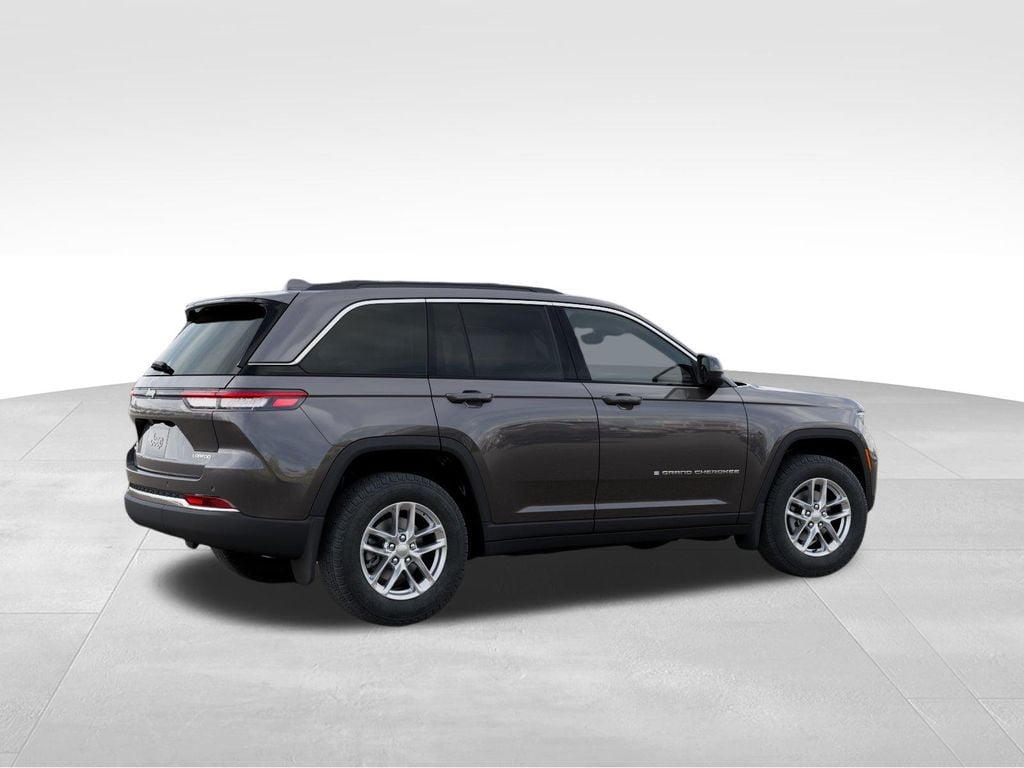 2026 Jeep Grand Cherokee Laredo Photo in Keyser WV 26726
