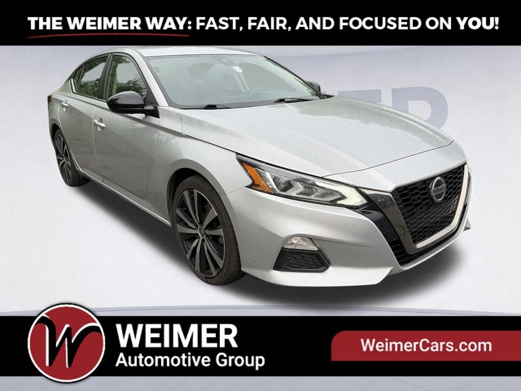 2022 Nissan Altima 2.5 SR Photo in Moorefield WV 26836