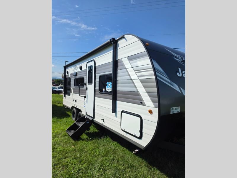 2027 Jayco Jay Flight 210QB Photo in Moorefield WV 26836