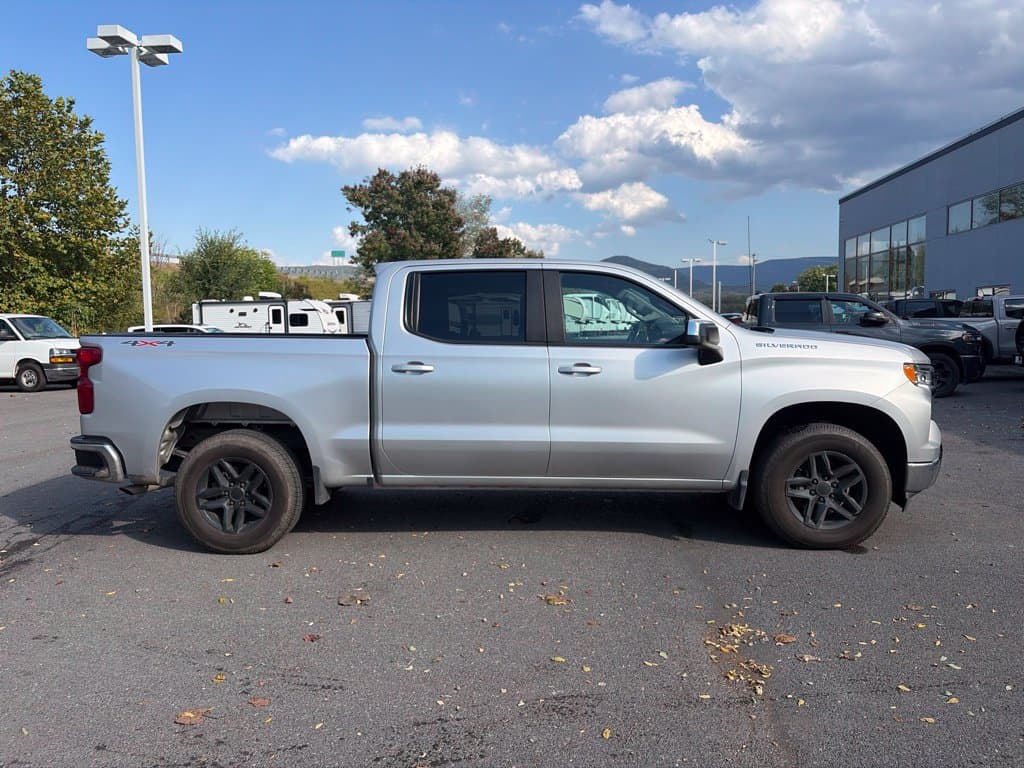 2022 Chevrolet Silverado 1500 LT Photo in Moorefield WV 26836