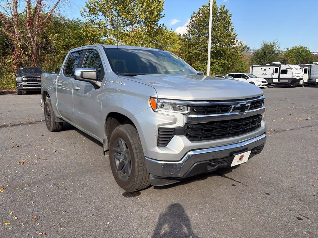 2022 Chevrolet Silverado 1500 LT Photo in Moorefield WV 26836