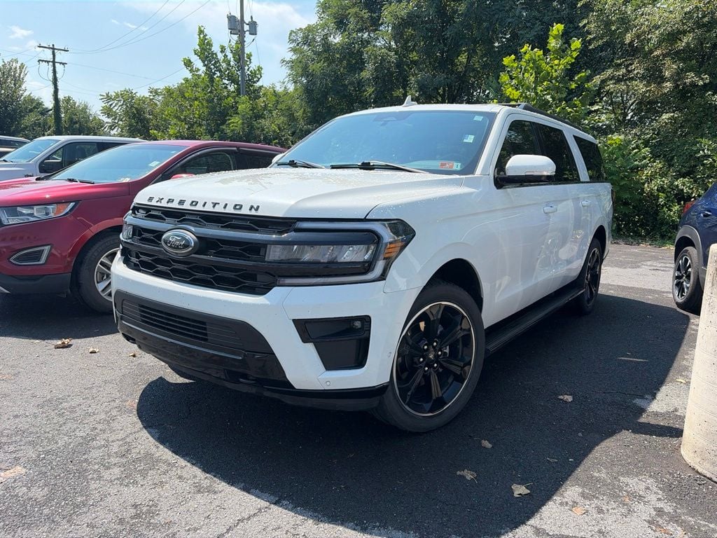 2022 Ford Expedition Max Limited Photo in North Moorefield WV 26836