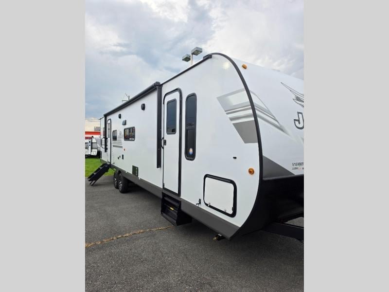 2027 Jayco Jay Flight 335BHS Photo in Moorefield WV 26836