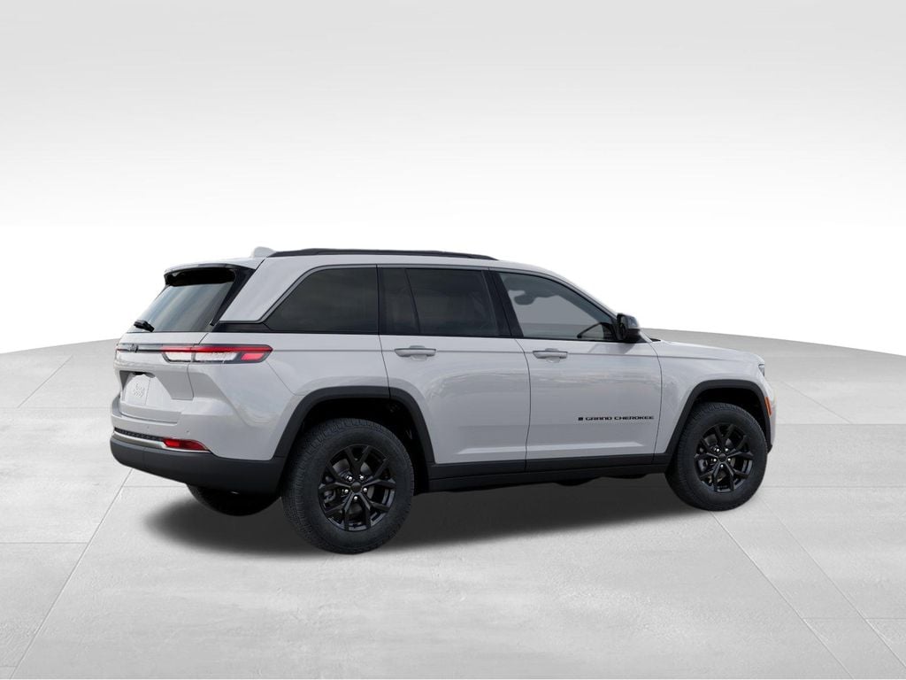 2026 Jeep Grand Cherokee Altitude Photo in Keyser WV 26726